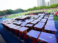 星湾学校初中部第十三届校园运动会正式开幕!